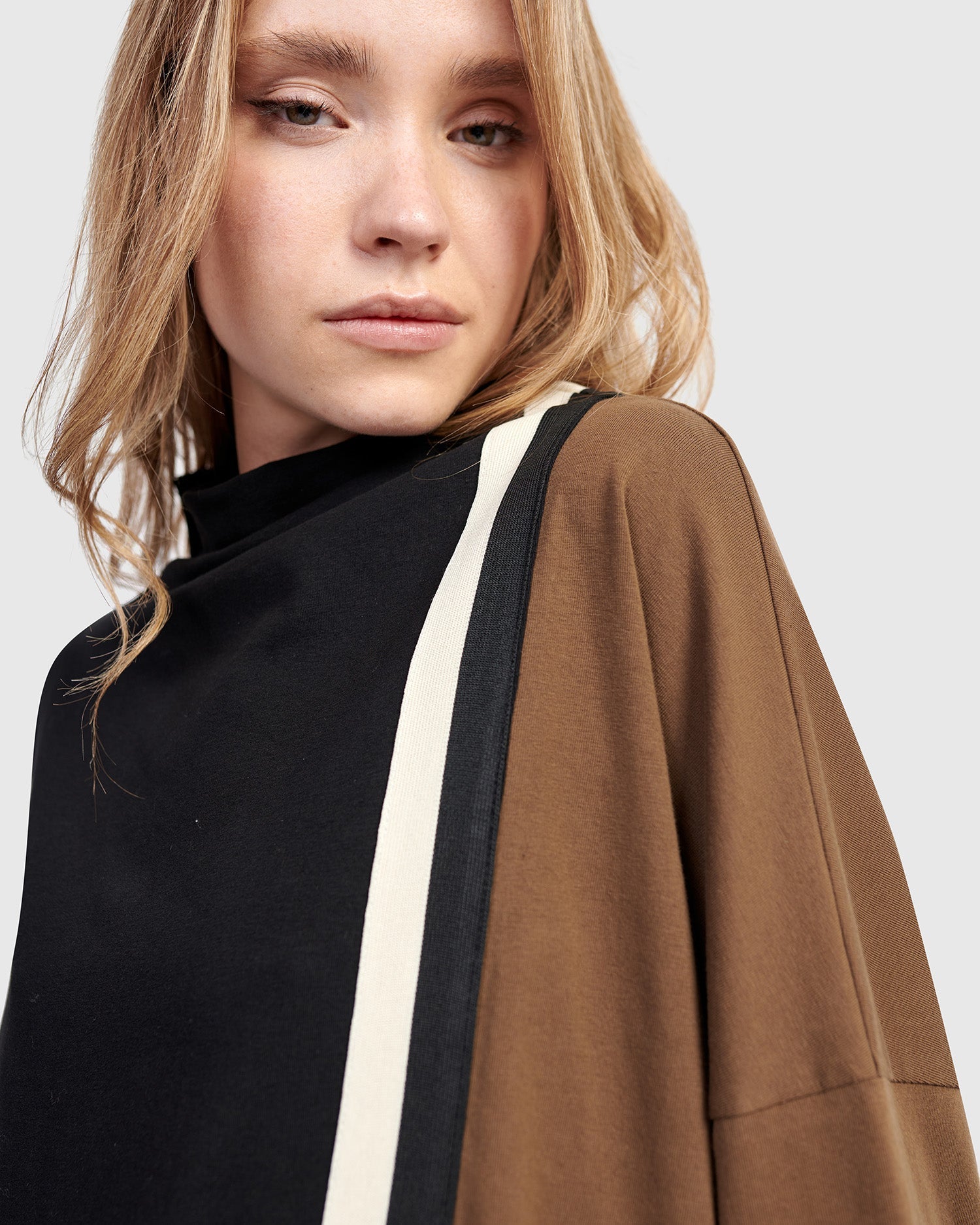 Urban Trackside Popover Top, Mix